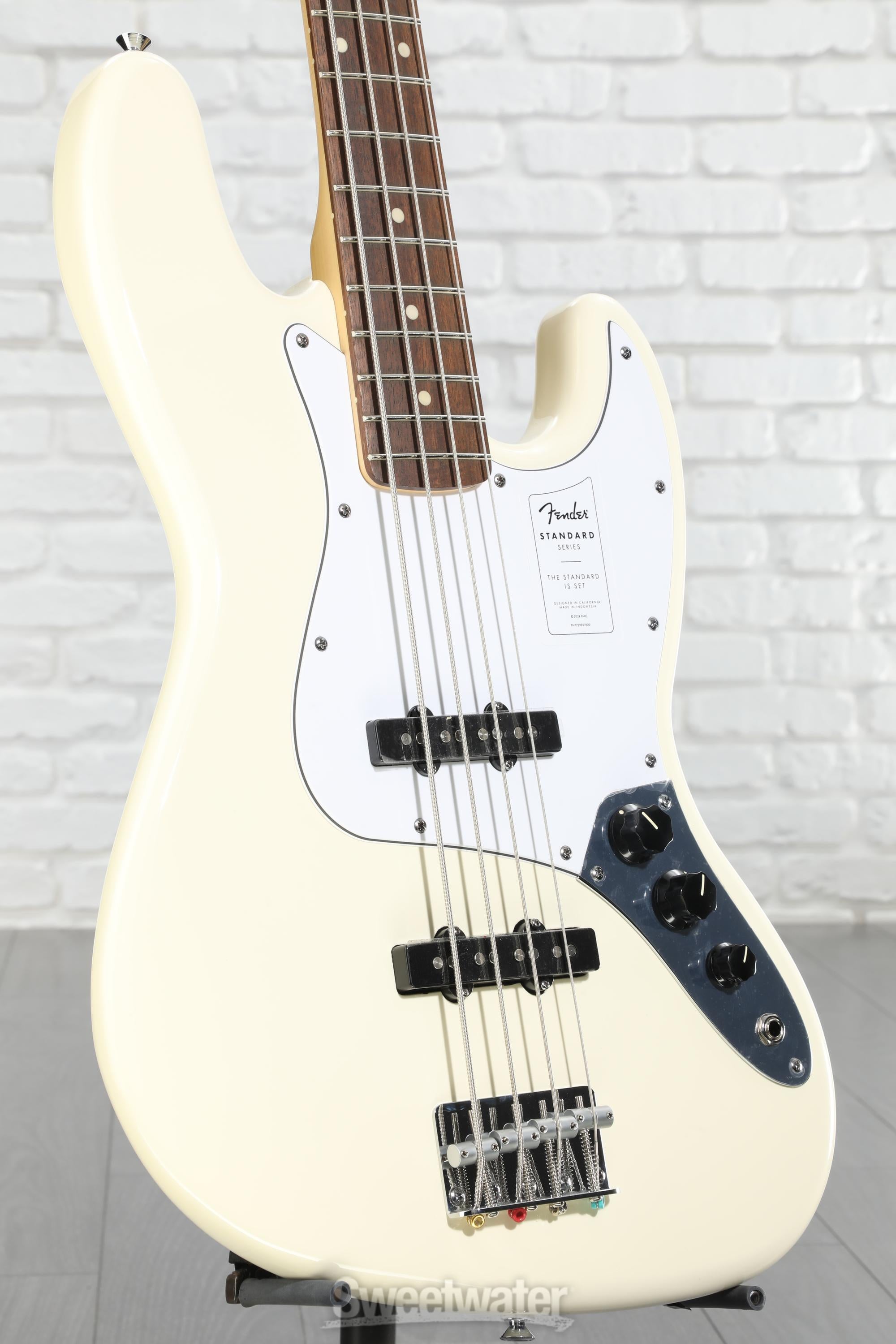 Fender Standard Jazz Bass - Olympic White, Laurel Fingerboard