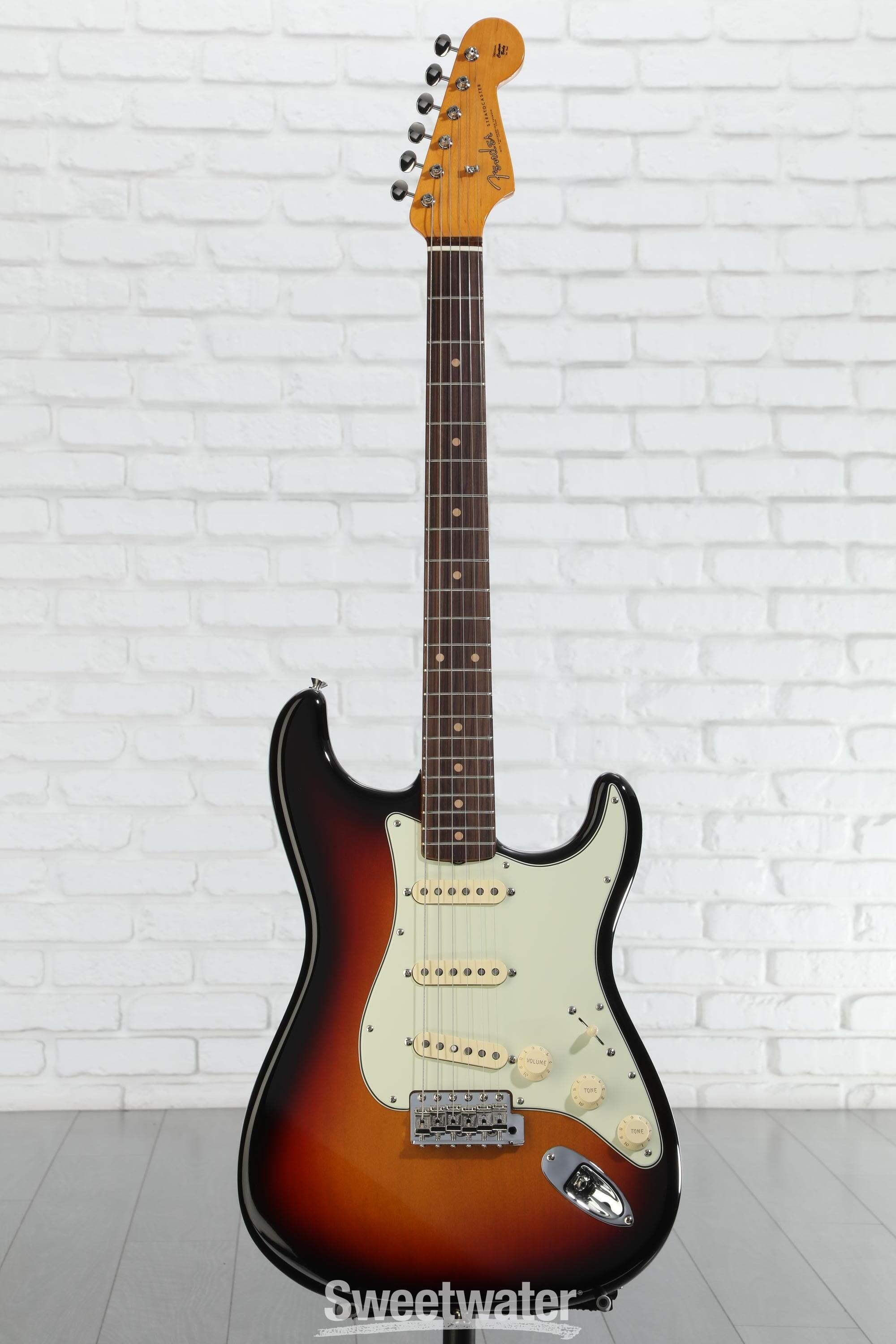 ギター fender american vintage ii stratocaster Amazon.com: Fender American Vintage II 1961 Stratocaster